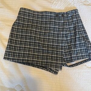 Stylish Black and White Plaid Women's Skort